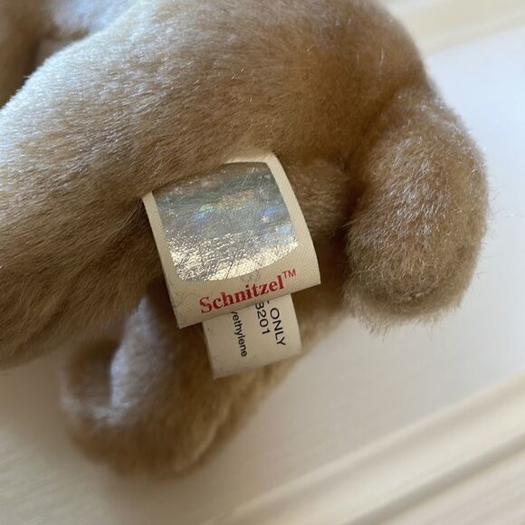 Schnitzel the Dog 2002 Ty Beanie Baby in Good Condition with ear and Tush tags - Picture 5 of 6